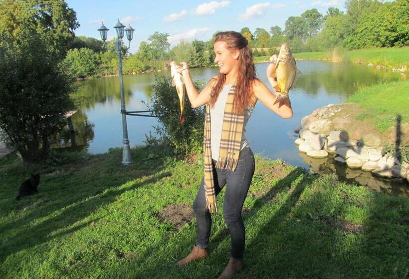 ホテル Agroturystyka U Ani