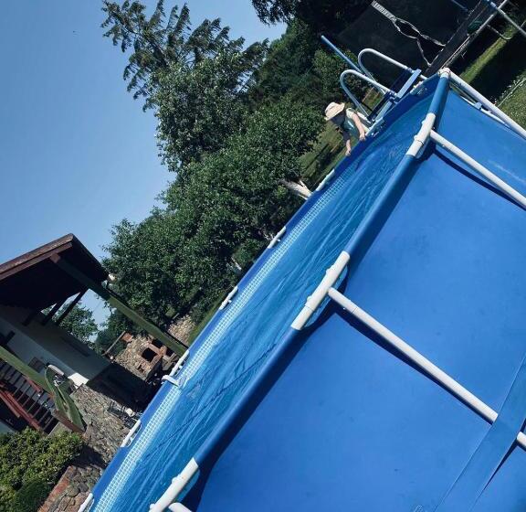 ホテル Agroturystyka U Ani