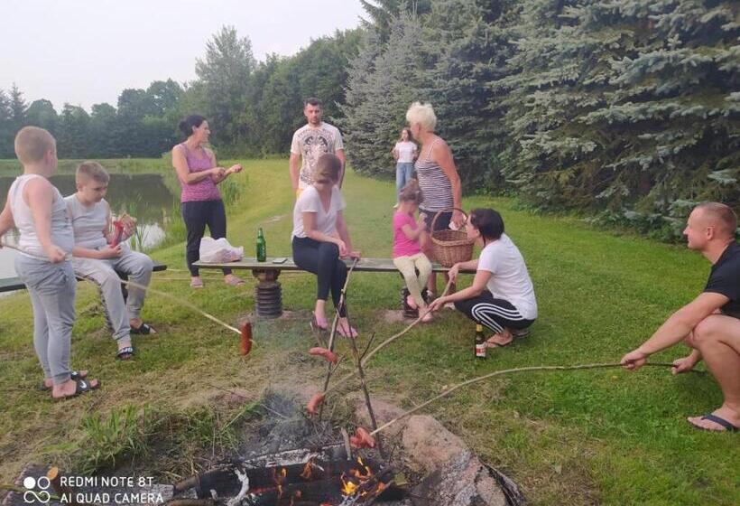 ホテル Agroturystyka U Ani