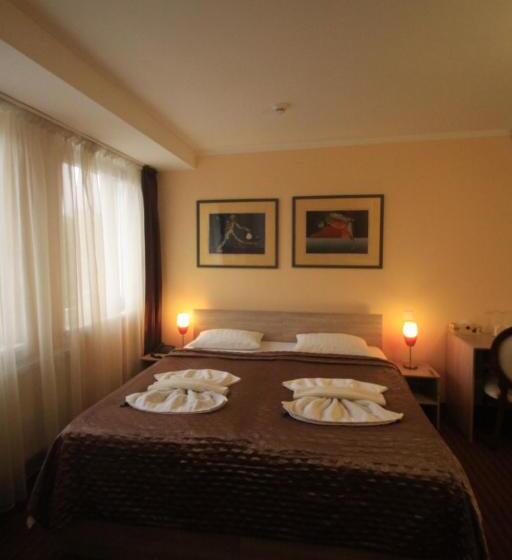 Отель City  Galanta