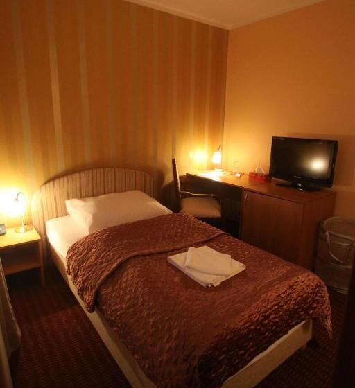 Отель City  Galanta