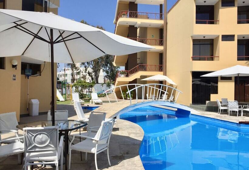 ホテル Embassy Beach