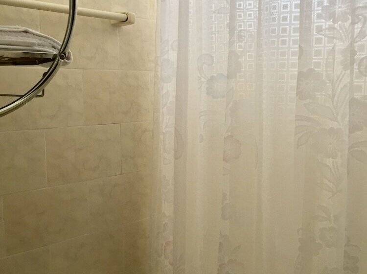 ホテル Embassy Beach