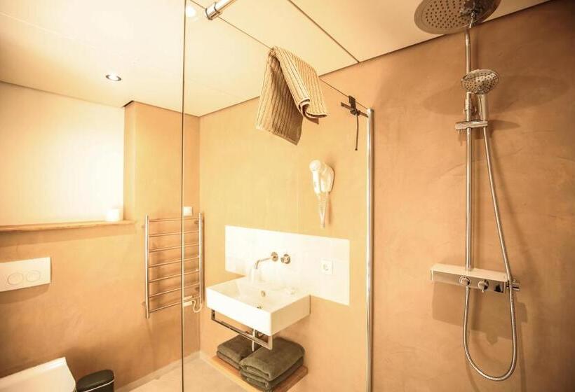 בית מלון כפרי Hof Van Kleeberg