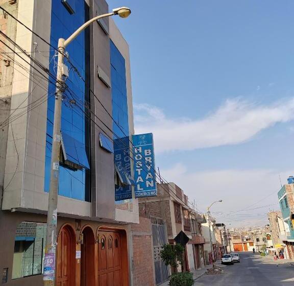 Отель Hostal Bryan