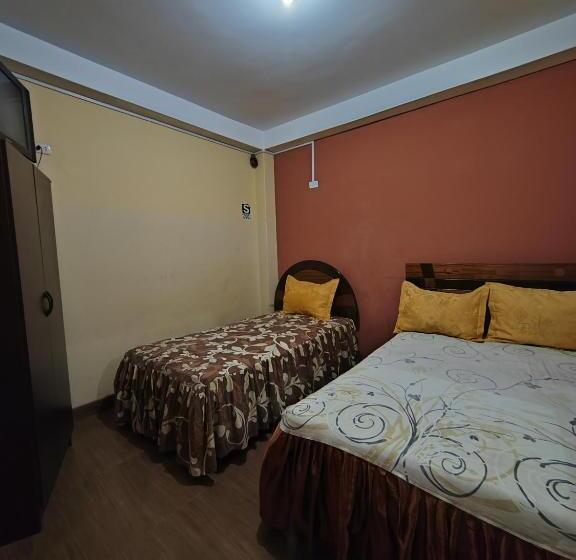 Отель Hostal Bryan