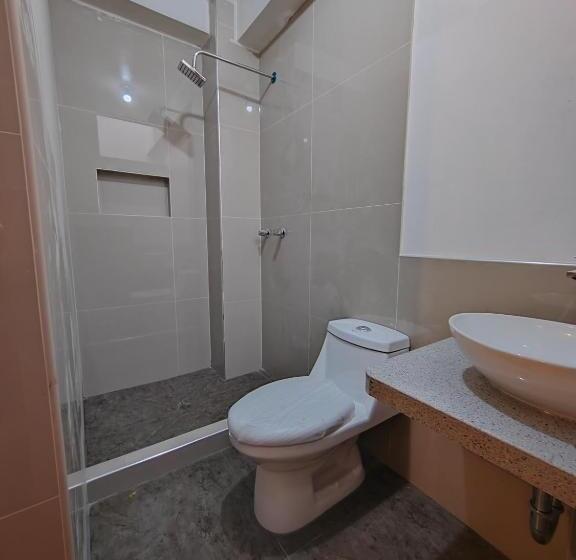 Отель Hostal Bryan