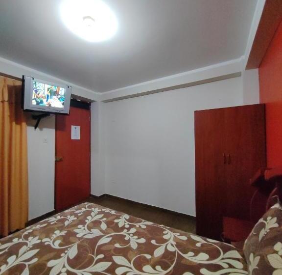 Отель Hostal Bryan