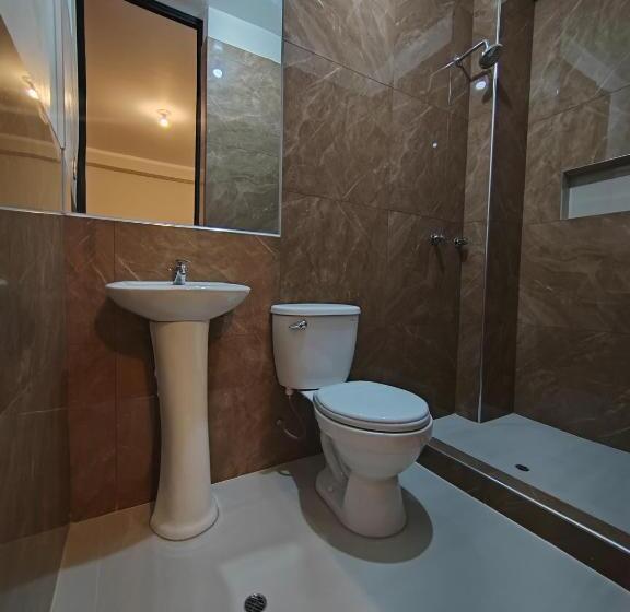 Отель Hostal Bryan