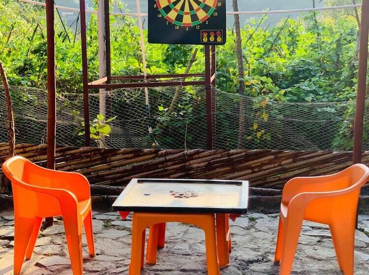 ホテル Kainaat A Riverside Homestay