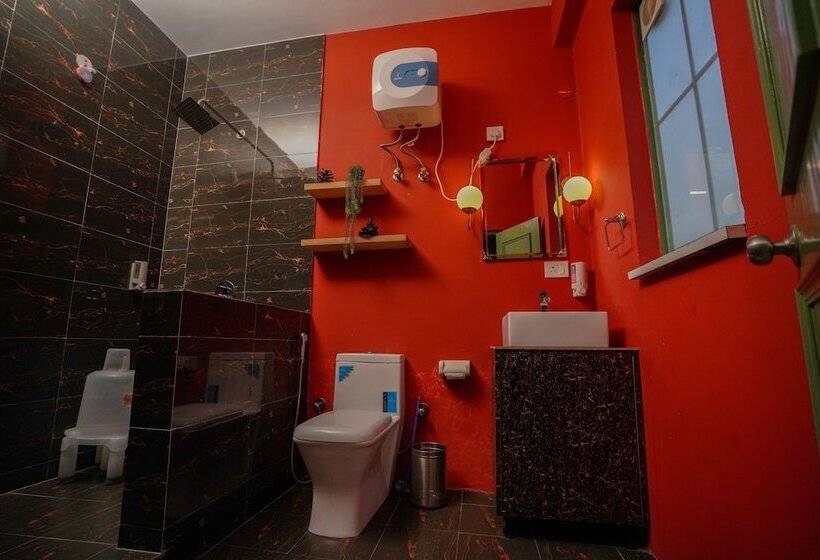 ホテル Kainaat A Riverside Homestay