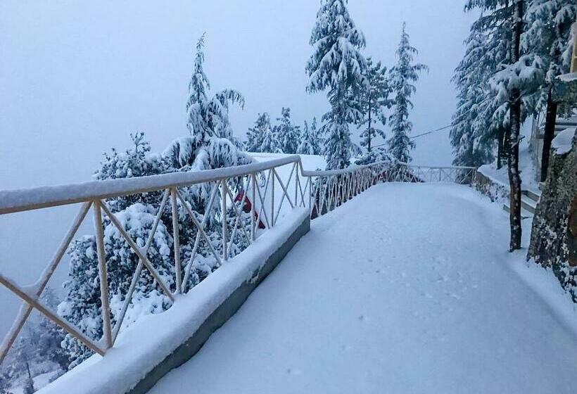 فندق Kvr Clarks Inn, Kufri