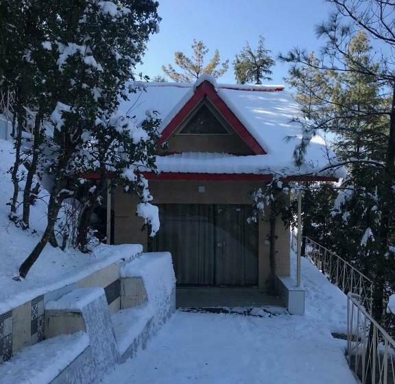 فندق Kvr Clarks Inn, Kufri