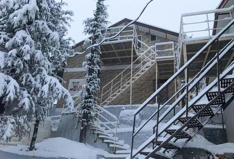 فندق Kvr Clarks Inn, Kufri