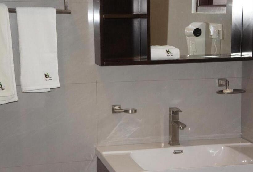 Отель La Casa Lindula