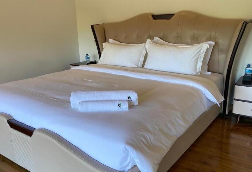 Отель La Casa Lindula