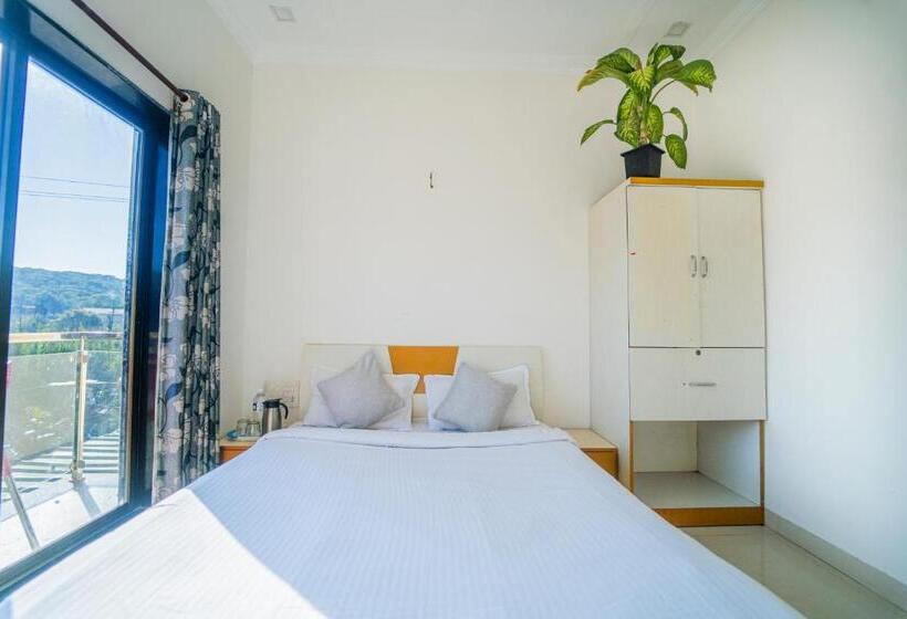 Отель Lingmala Greens Villa