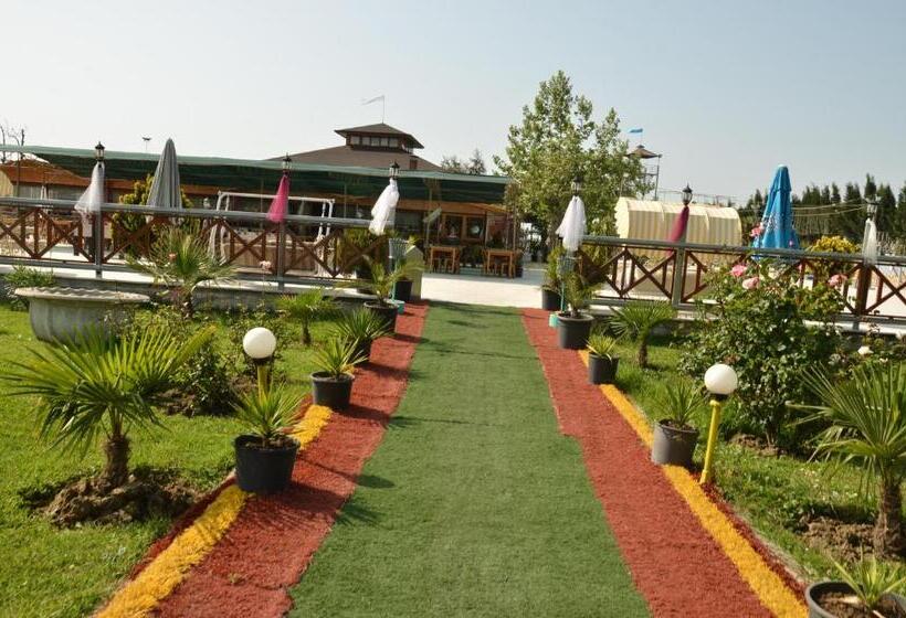 בית מלון כפרי Mertur