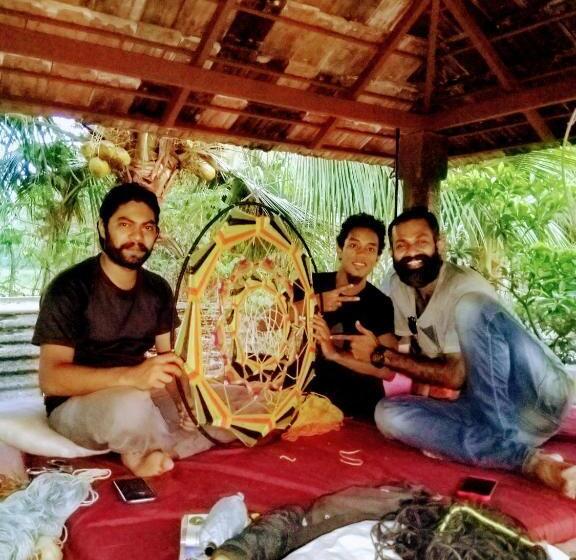 هتل Nettle Trees Farm Stay