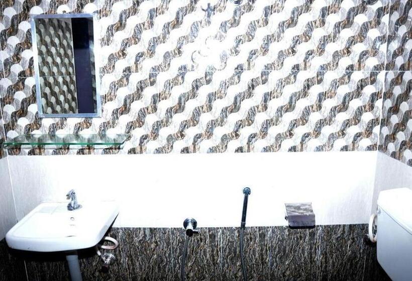 Отель Nippon Palace