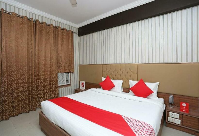 בית מלון כפרי Oyo 19374  Ktown