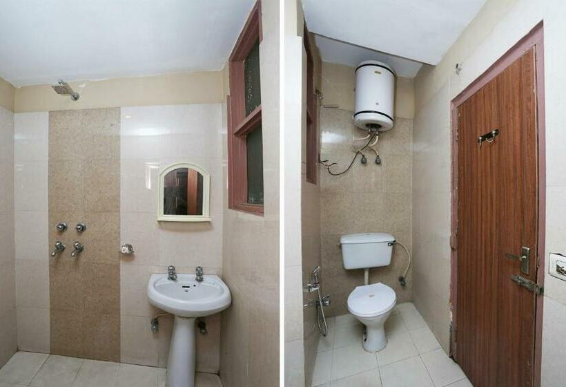 בית מלון כפרי Oyo 19374  Ktown