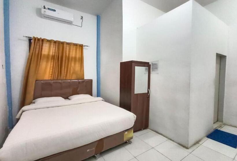 בית מלון כפרי Oyo 92207  Koperasi