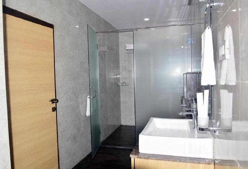 فندق Royal Palace