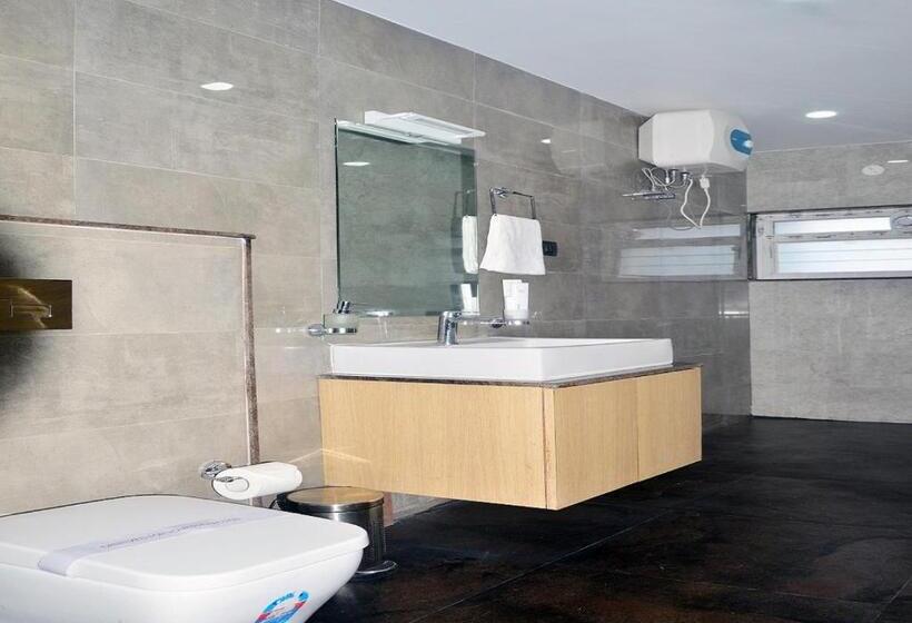 فندق Royal Palace