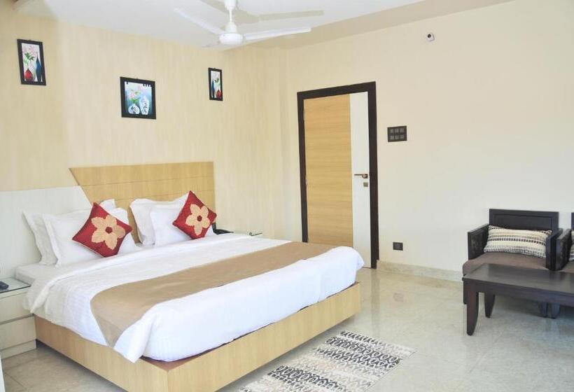 فندق Royal Palace