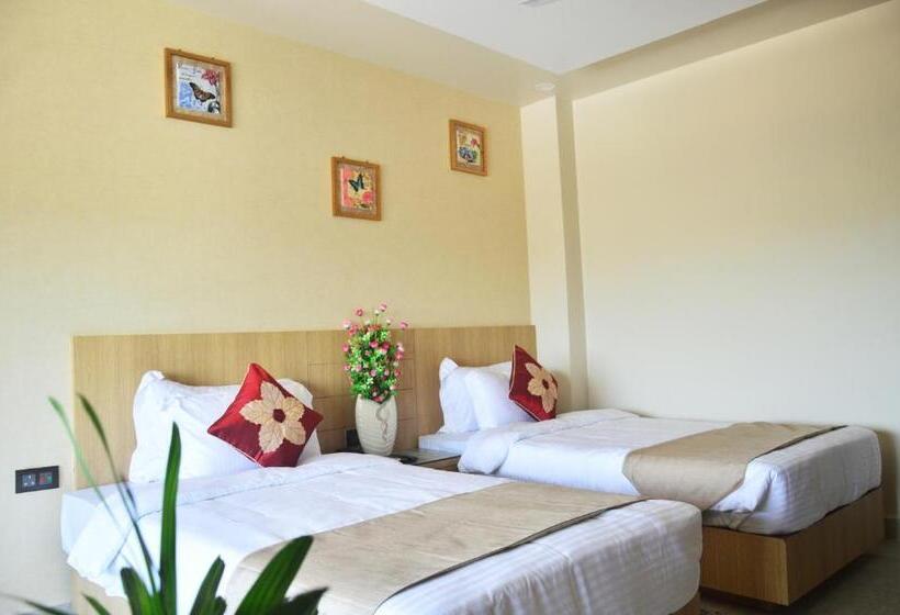 فندق Royal Palace