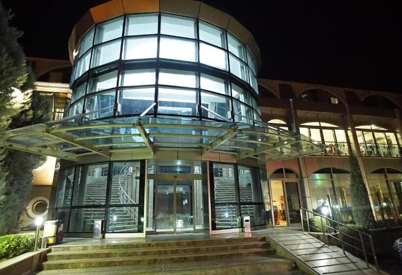 ホテル Sarot Termal Park Resort & Spa   Halal