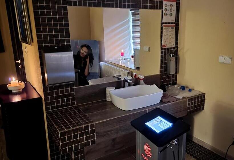 호텔 Star Dadaj Resort & Spa