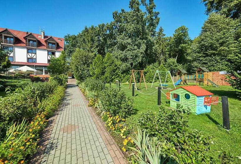 호텔 Star Dadaj Resort & Spa