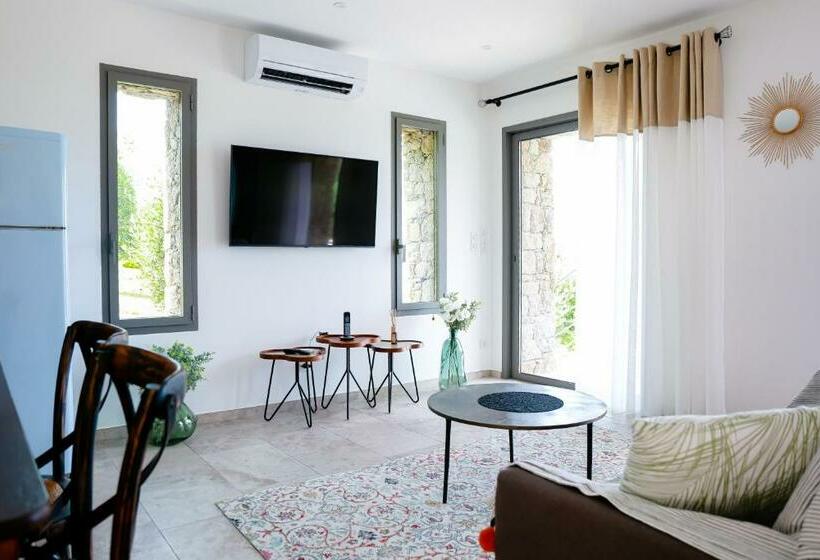 ホテル U San Daniellu Villas Et Chambres