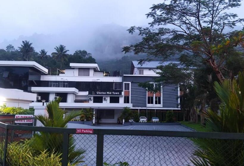 Отель Veetee Mid Town