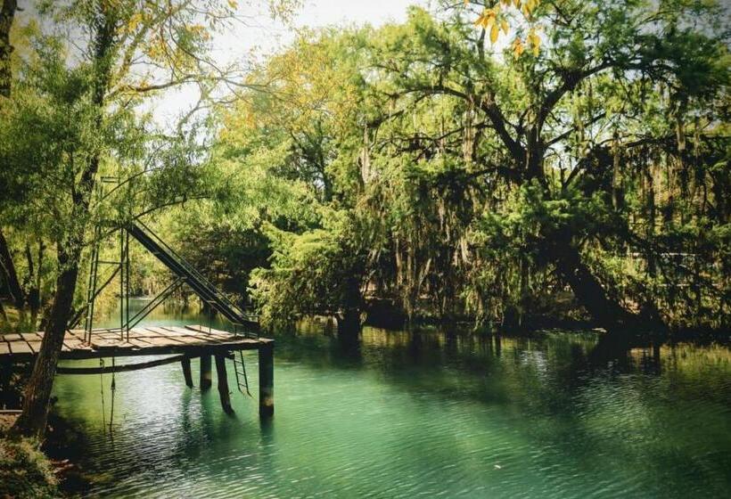 فندق Y Restaurante El Texano