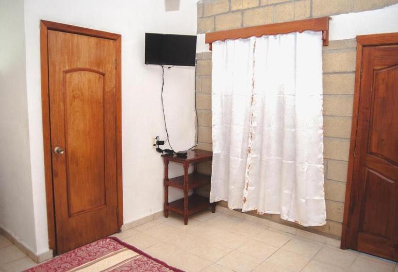 فندق Y Restaurante El Texano