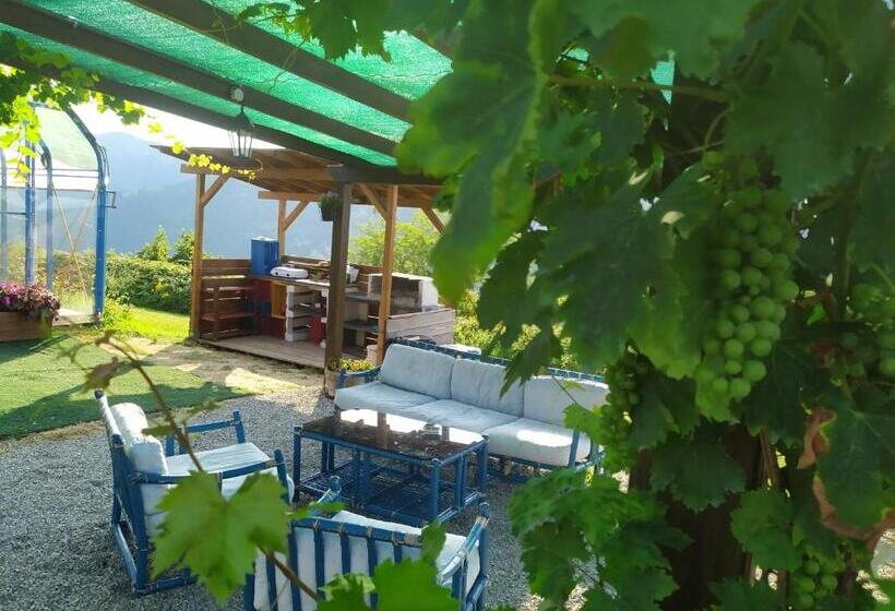 בית מלון כפרי Yurte In Langa