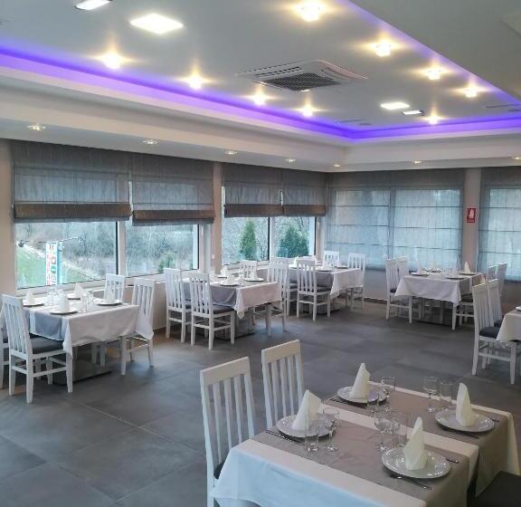 مُتل Karavan 123