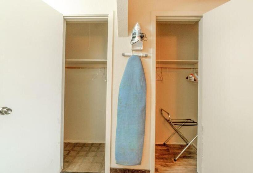 汽车旅馆  Stamford Inn