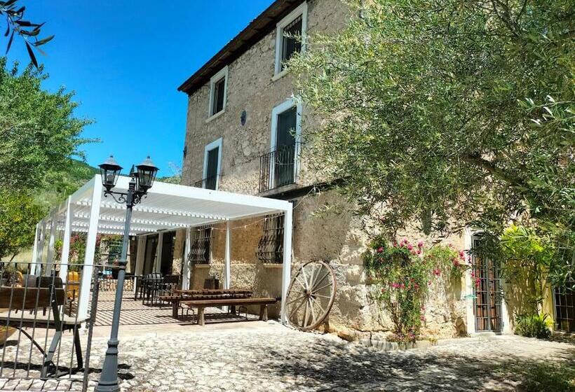 פנסיון Al Casolare