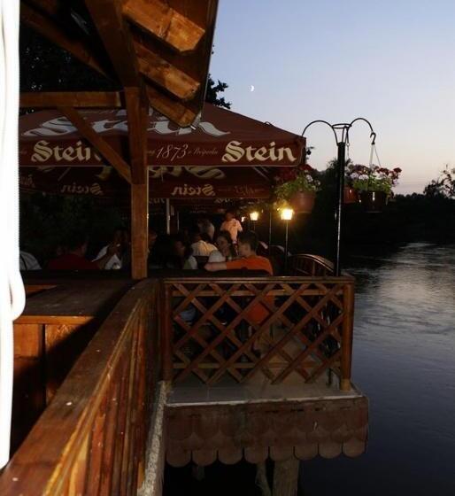 ペンション Alba Regia Pansion Egri