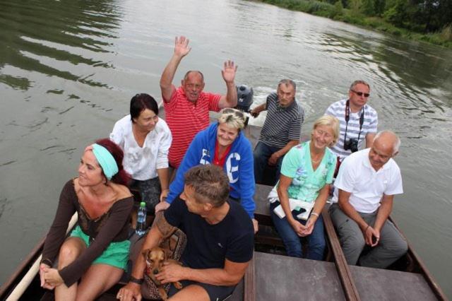 ペンション Alba Regia Pansion Egri