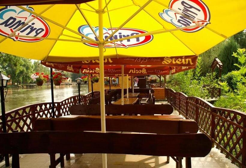 ペンション Alba Regia Pansion Egri