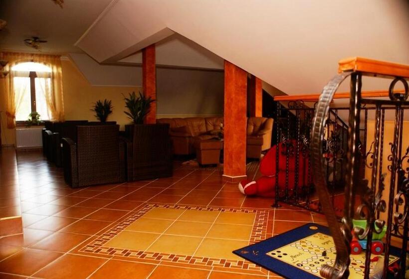 ペンション Alba Regia Pansion Egri