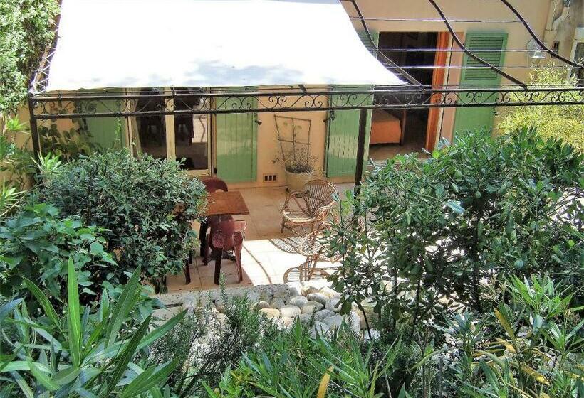 פנסיון Au Vallon Rouge