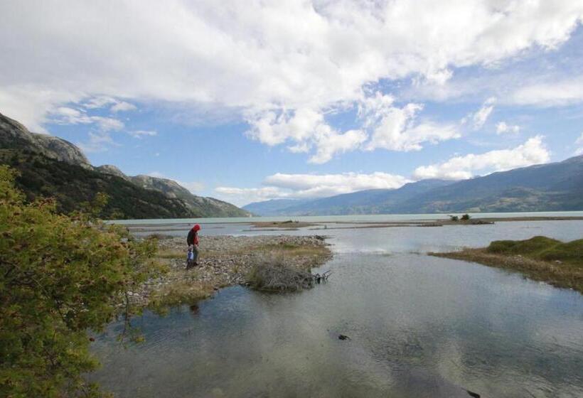 ペンション Cabañas Kela