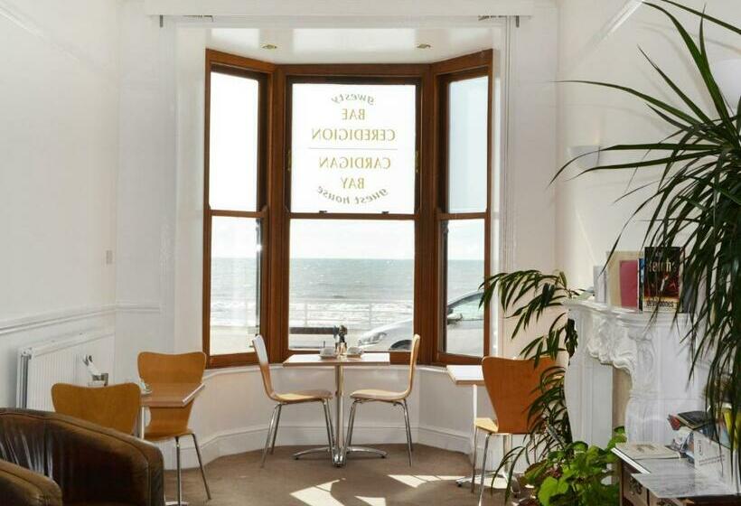 بنسيون Cardigan Bay