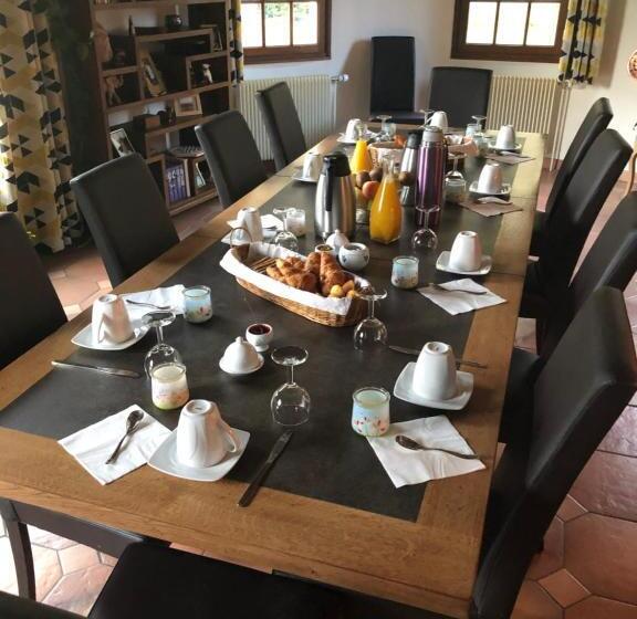 بنسيون Le Domaine Des Terres Du Thil